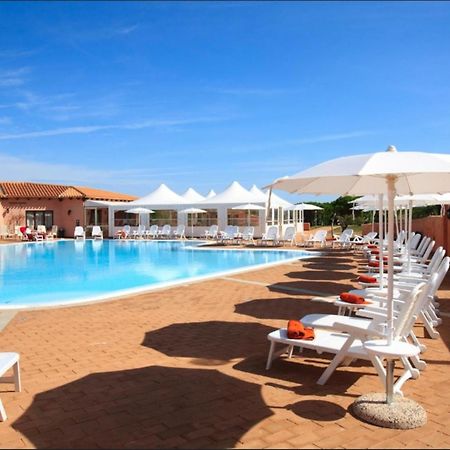 Residence Pierre & Vacances Vignola Mare Exterior photo